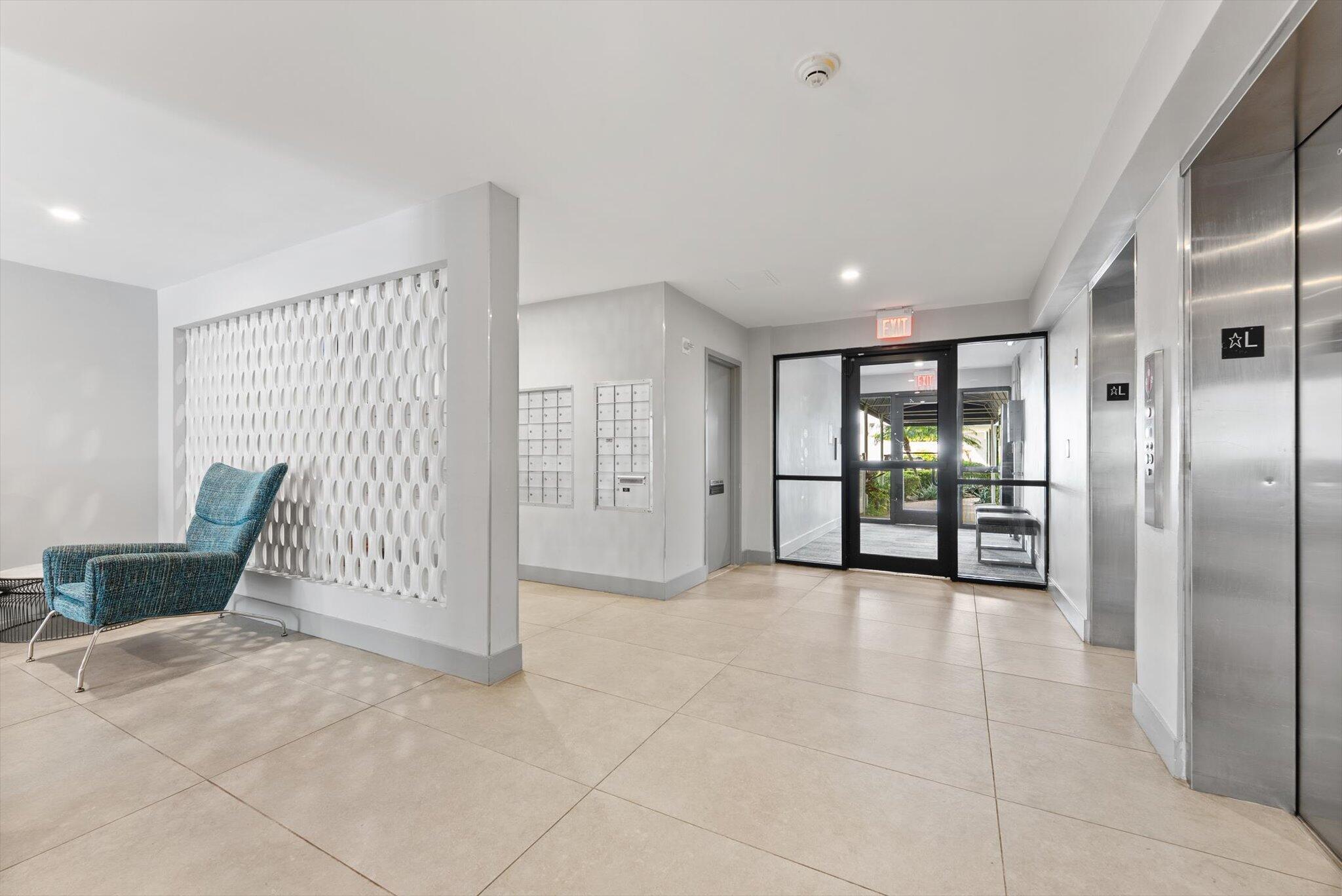 1160 N Federal Highway 221, Fort Lauderdale Unit: 221