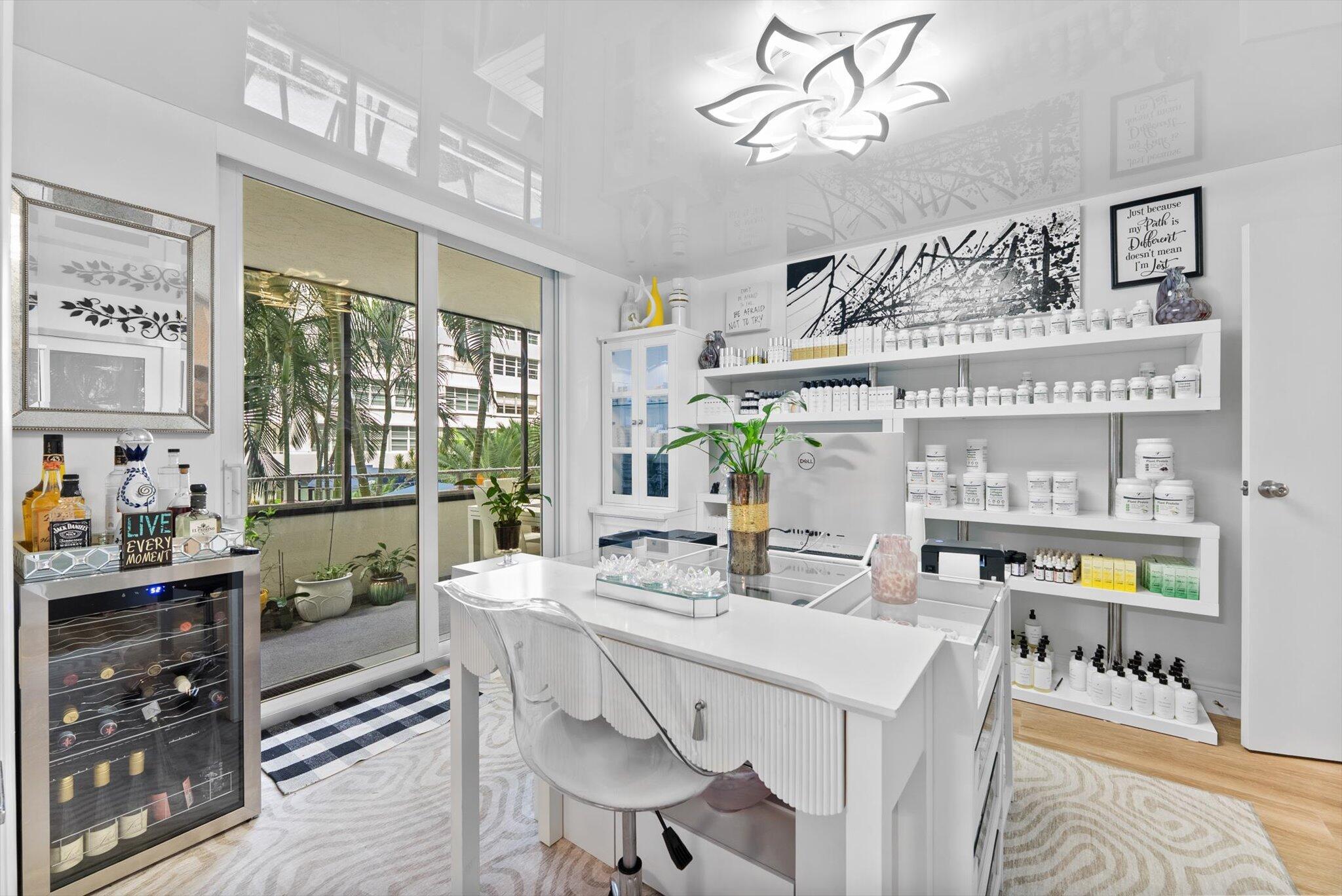 1160 N Federal Highway 221, Fort Lauderdale Unit: 221