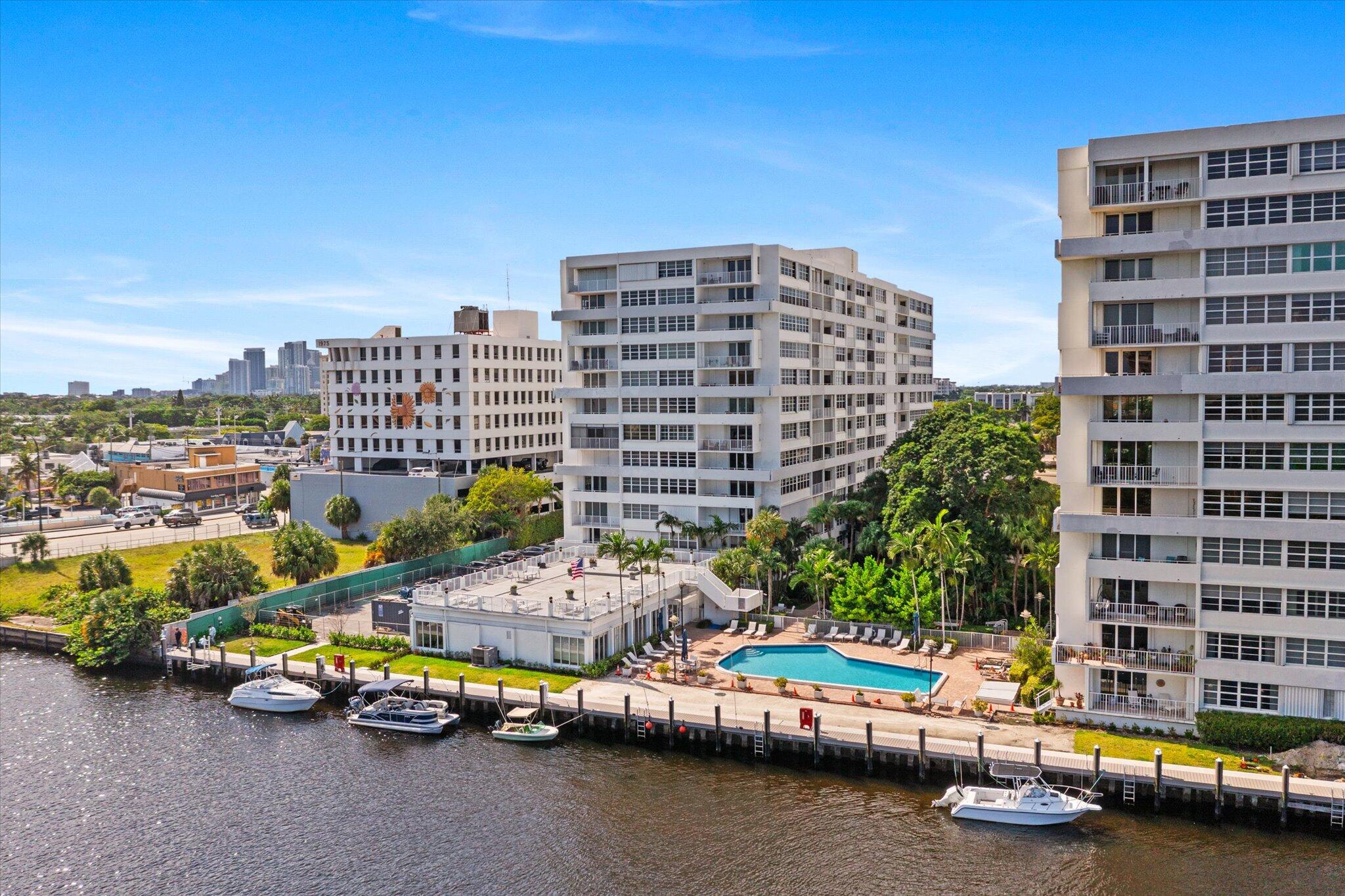 1160 N Federal Highway 221, Fort Lauderdale Unit: 221