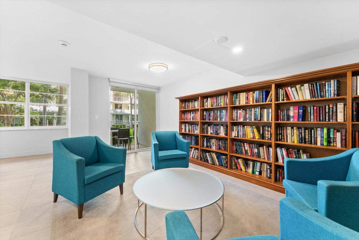 1160 N Federal Highway 221, Fort Lauderdale Unit: 221