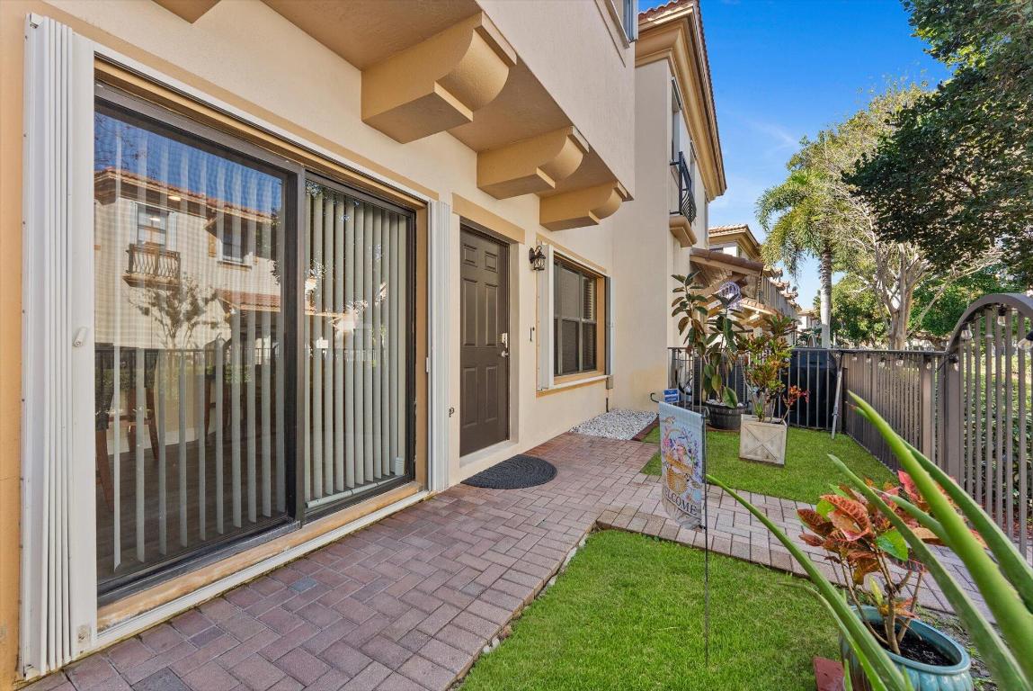 4735 Preserve Street, Coconut Creek