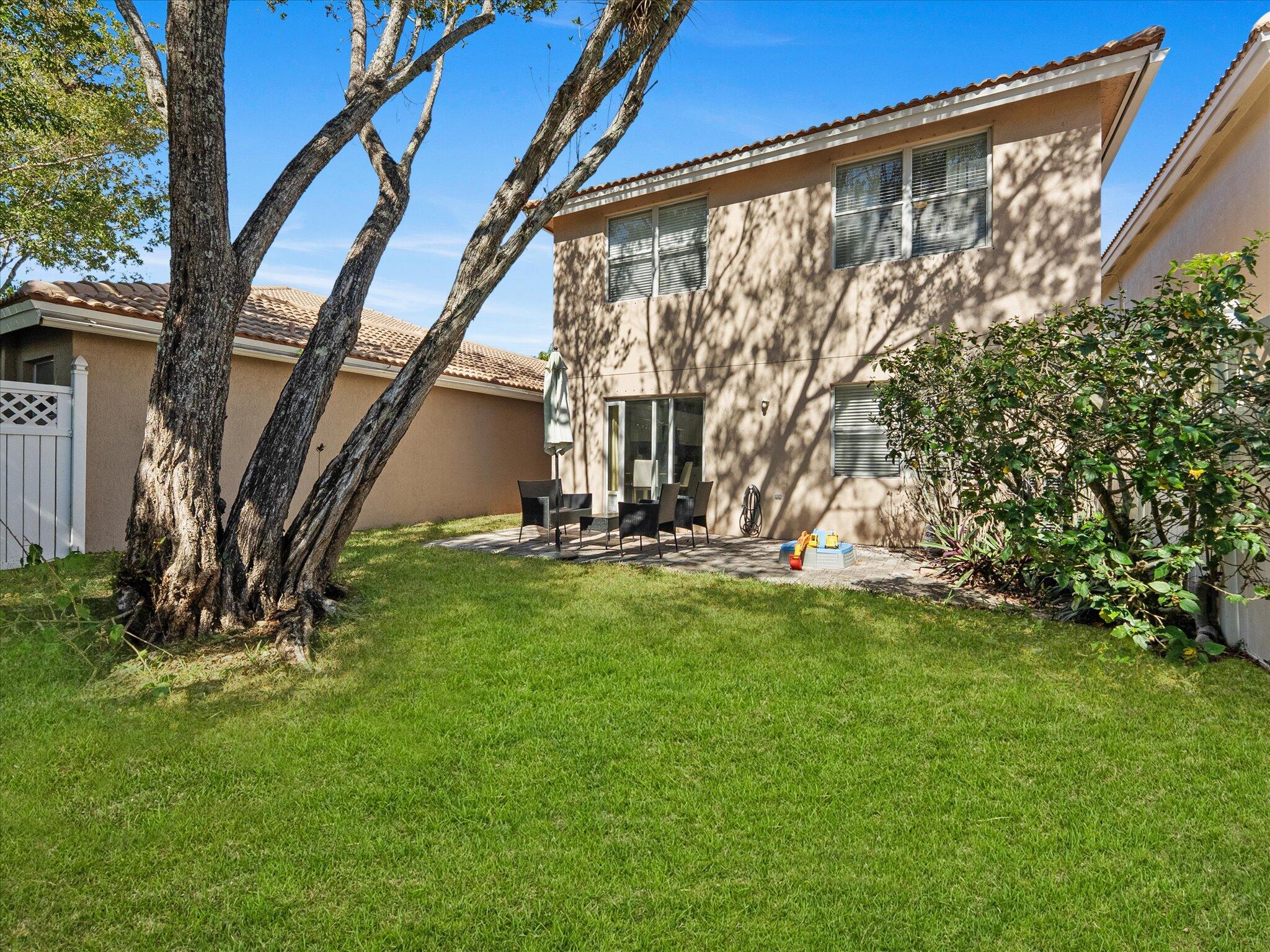 3422 Commodore Court