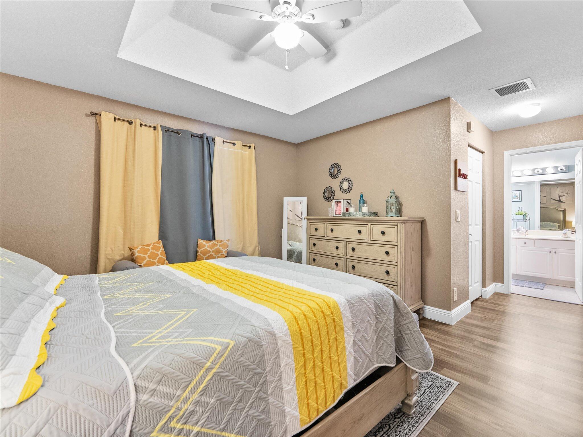 3422 Commodore Court