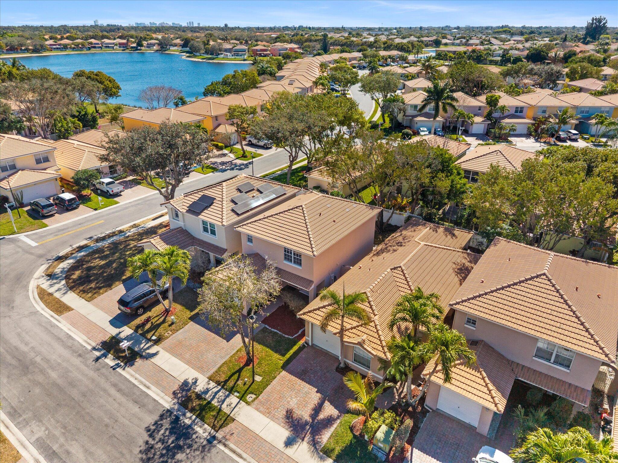 3422 Commodore Court