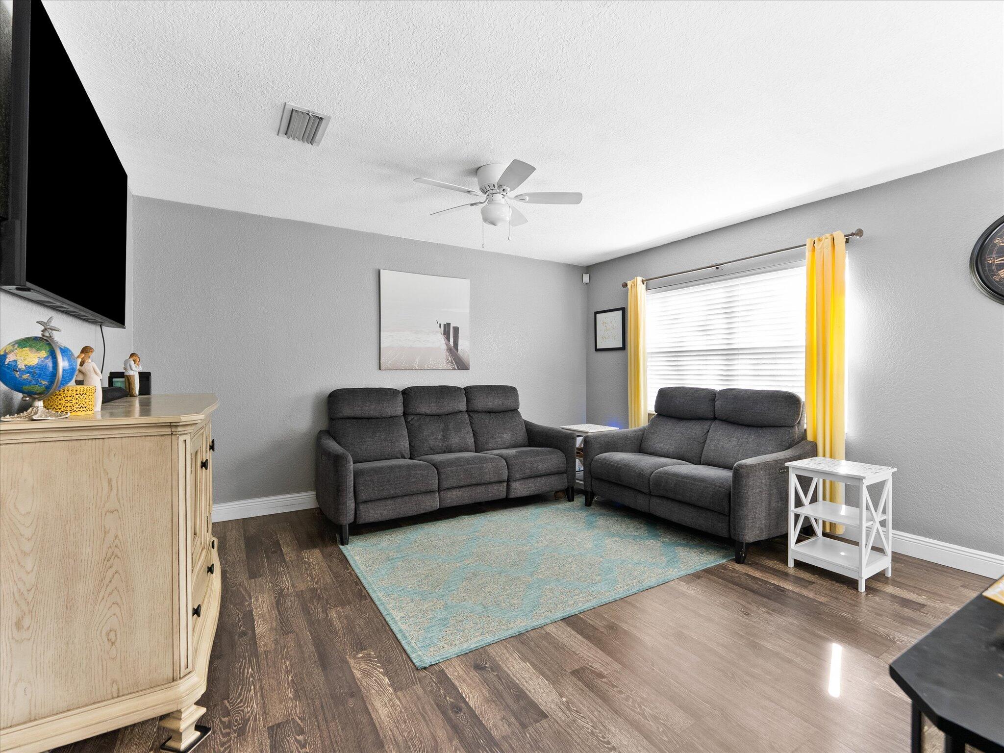 3422 Commodore Court