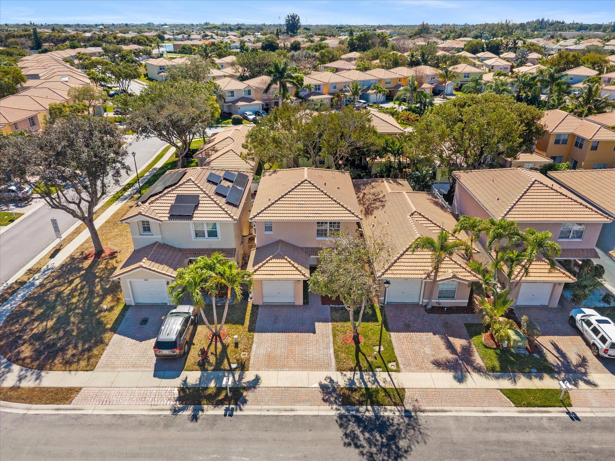 3422 Commodore Court