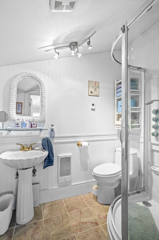 50 Breezy Hill Terrace