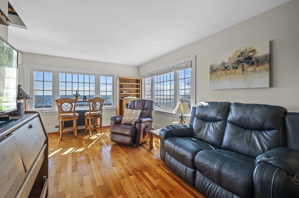 50 Breezy Hill Terrace