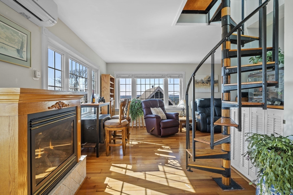 50 Breezy Hill Terrace