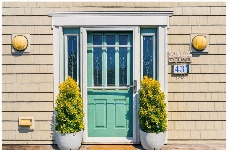 43 Maple Ave.