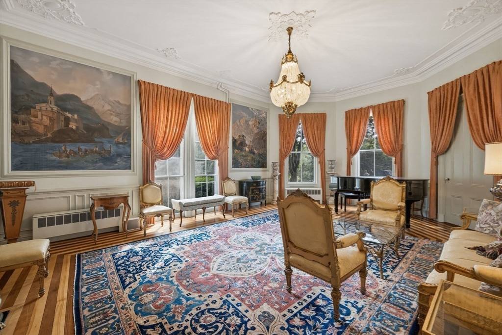 374 Nahant Unit: Road