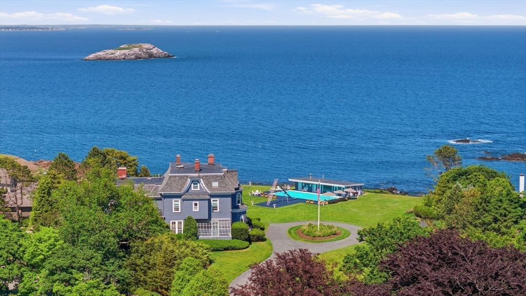 374 Nahant Unit: Road