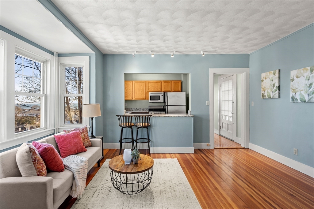 299 Nahant Road Unit: 9