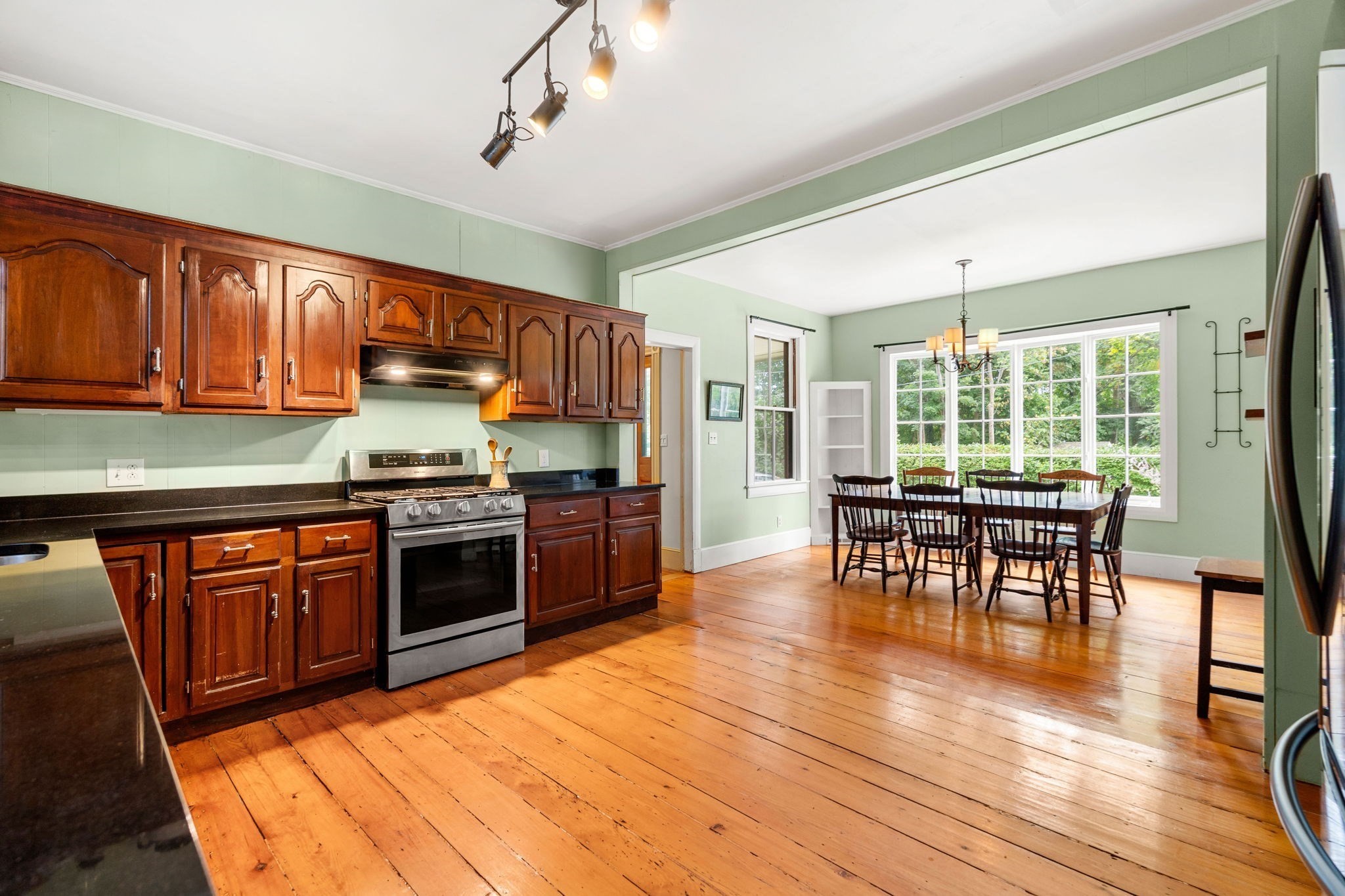 360 Nahant Road