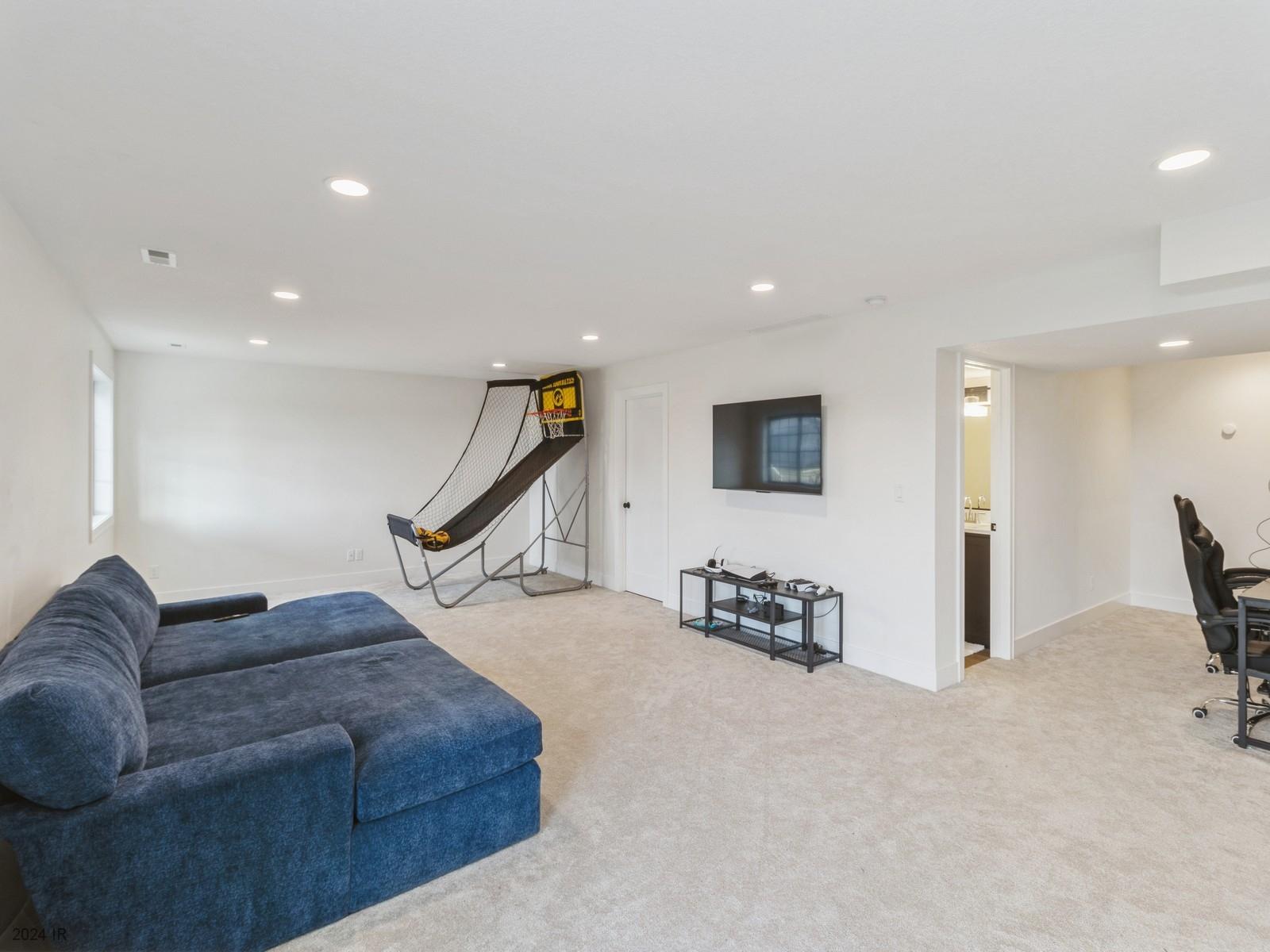 395 S 91st Street