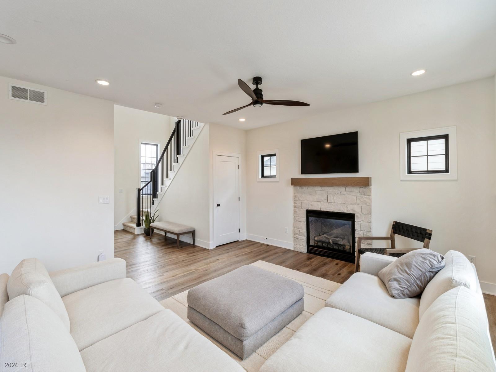 395 S 91st Street