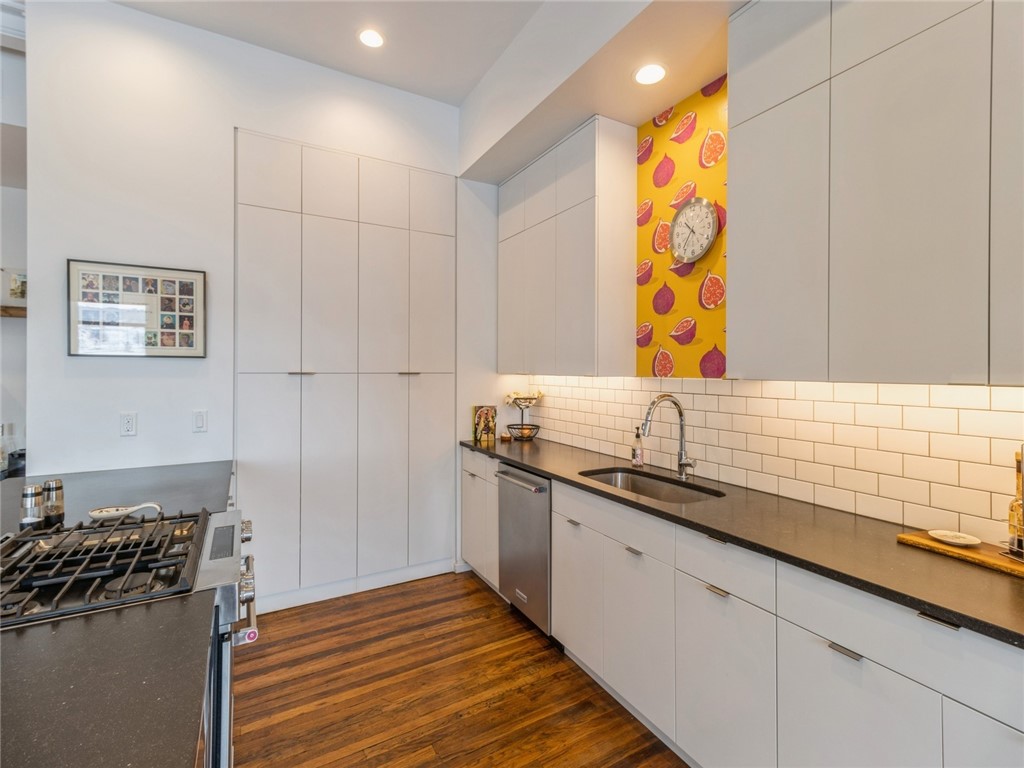 1417 Walnut Street 206