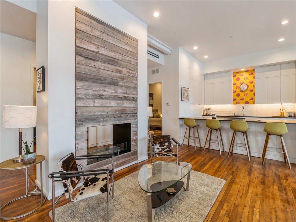 1417 Walnut Street 206