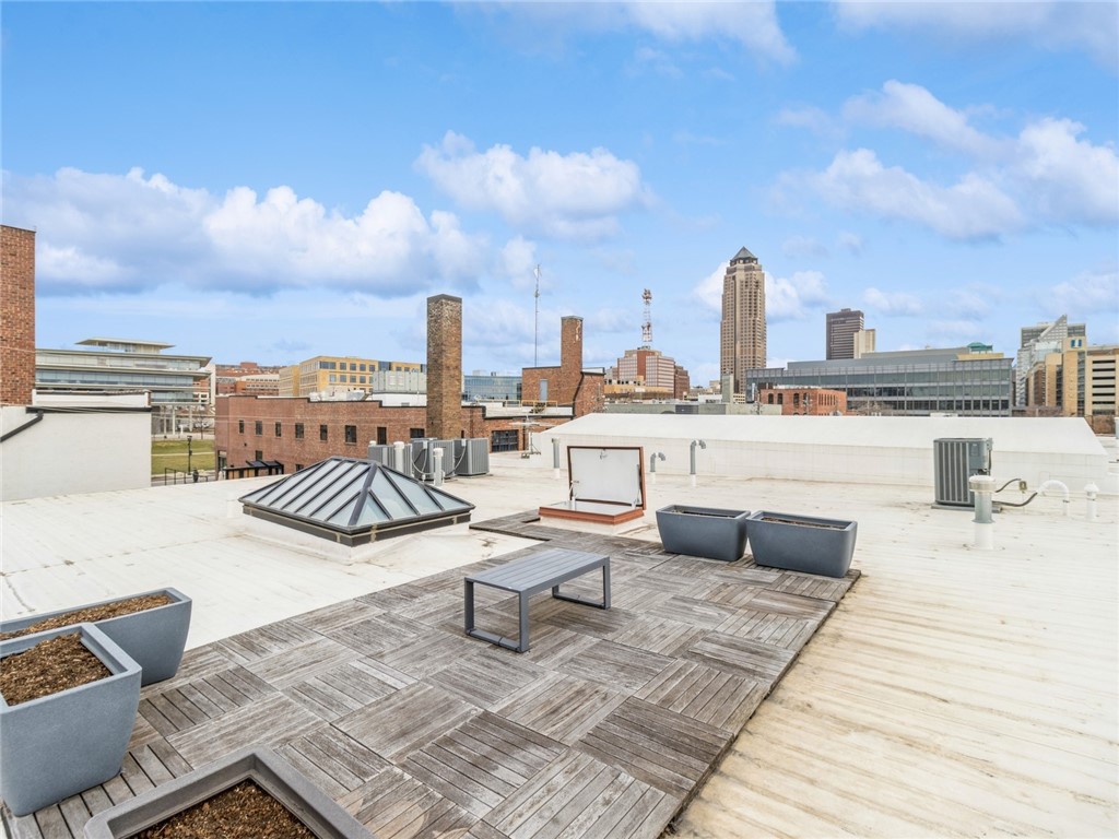 1417 Walnut Street 206