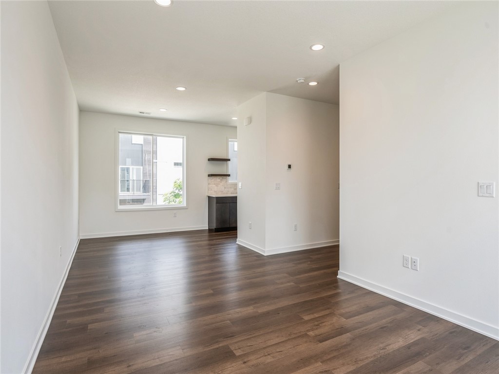 425 SW 12th Street
