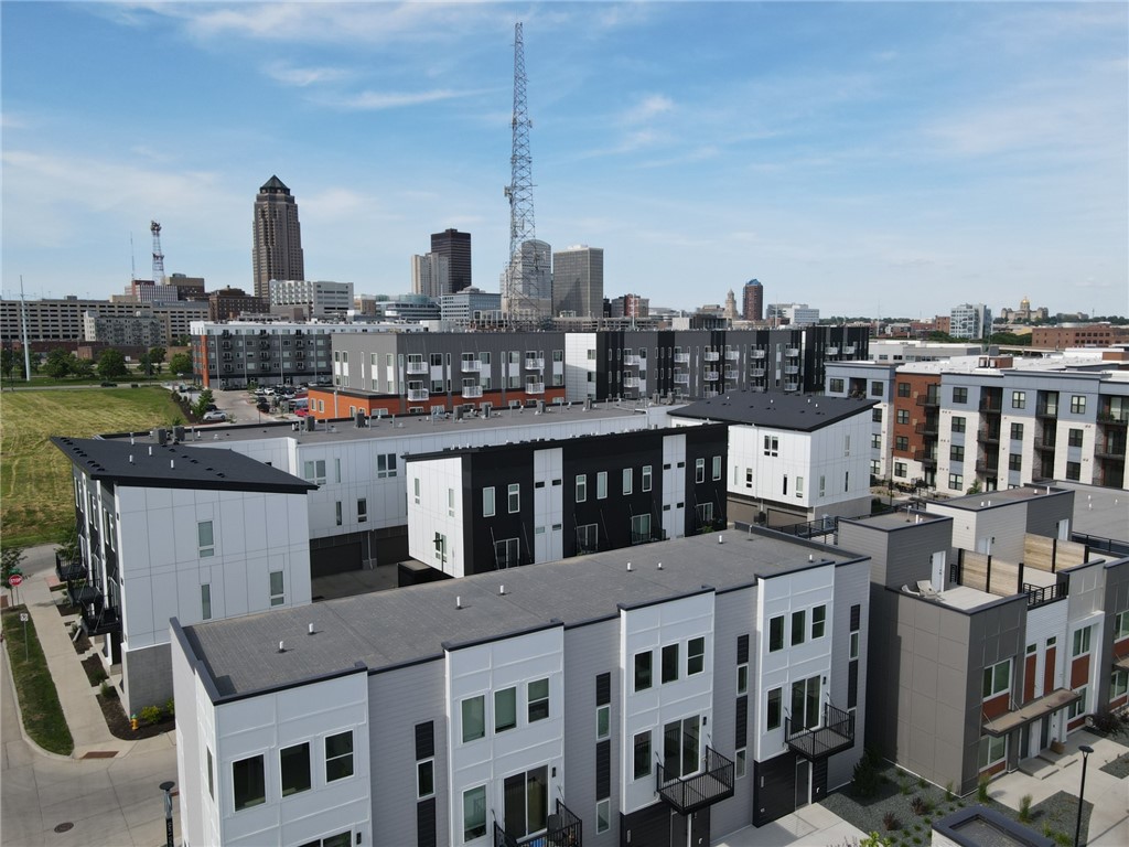 425 SW 12th Street