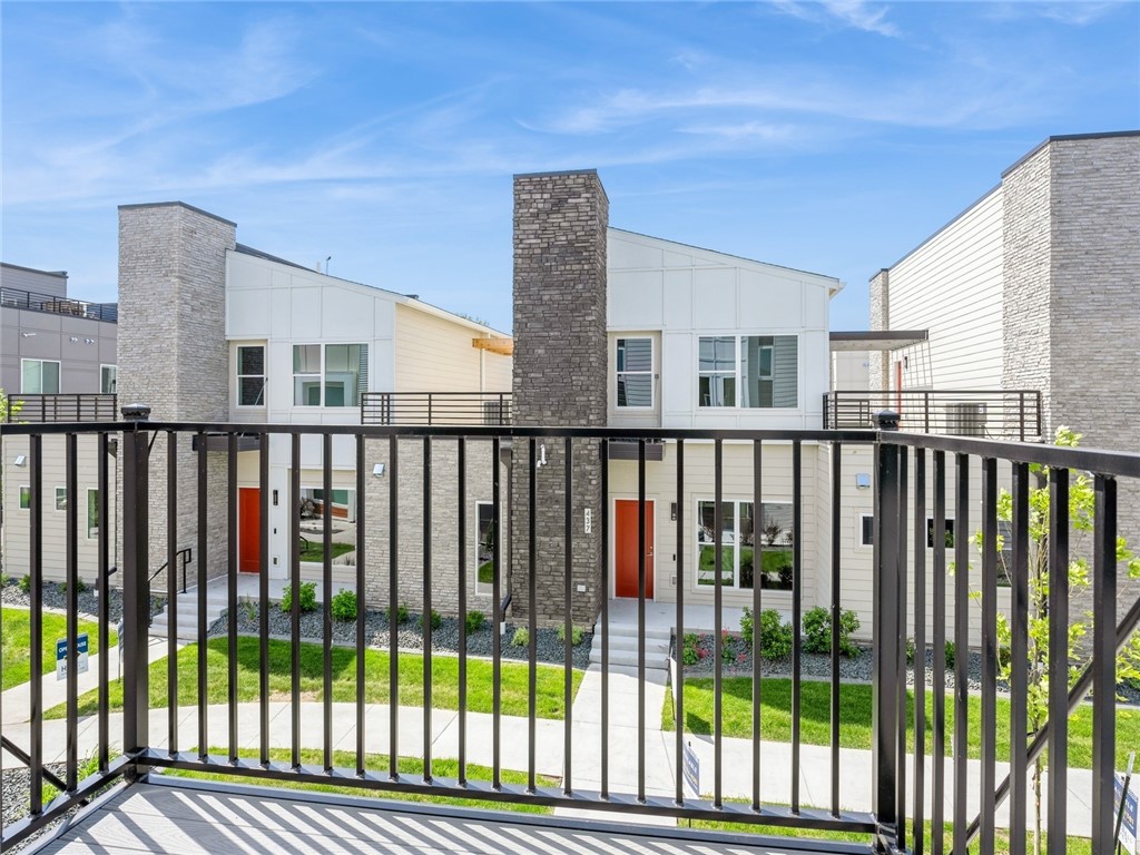 425 SW 12th Street