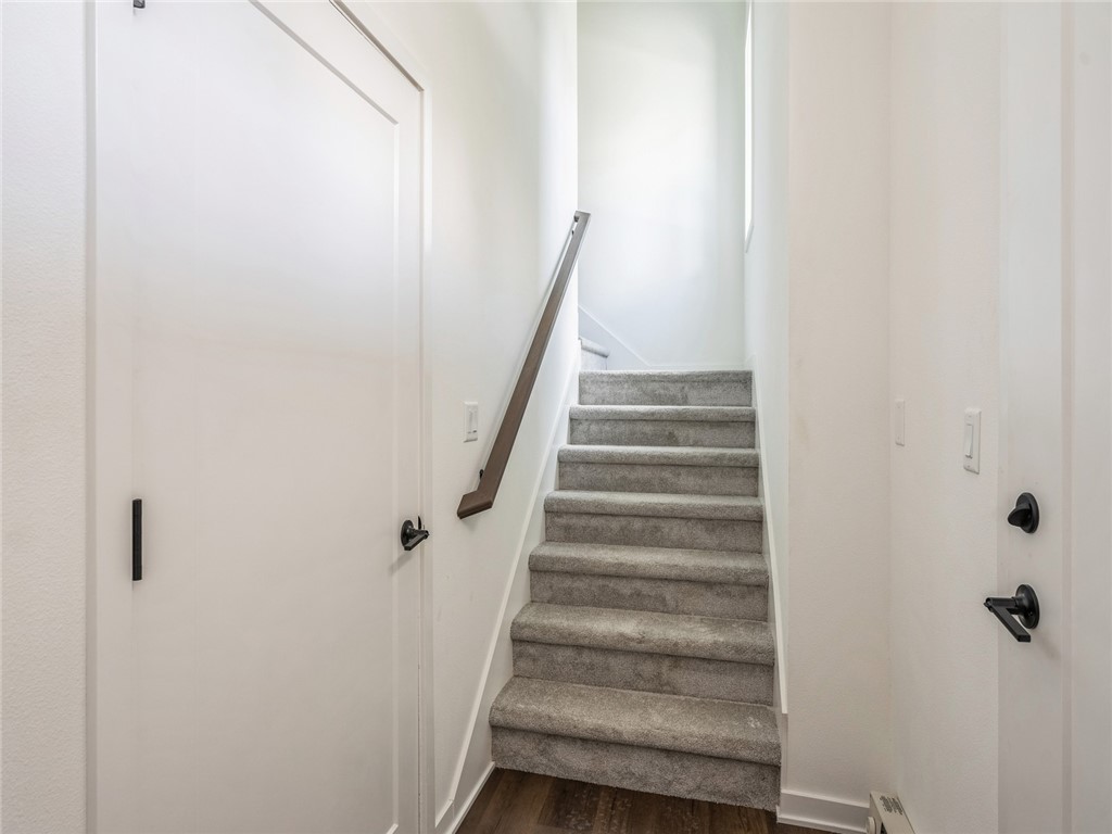 425 SW 12th Street