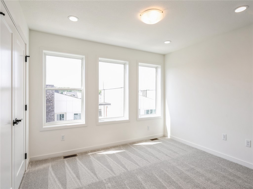 425 SW 12th Street