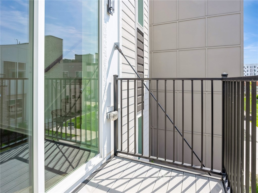 425 SW 12th Street