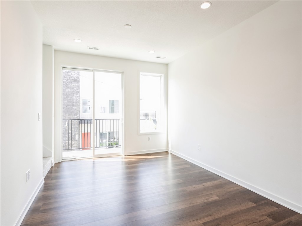 425 SW 12th Street