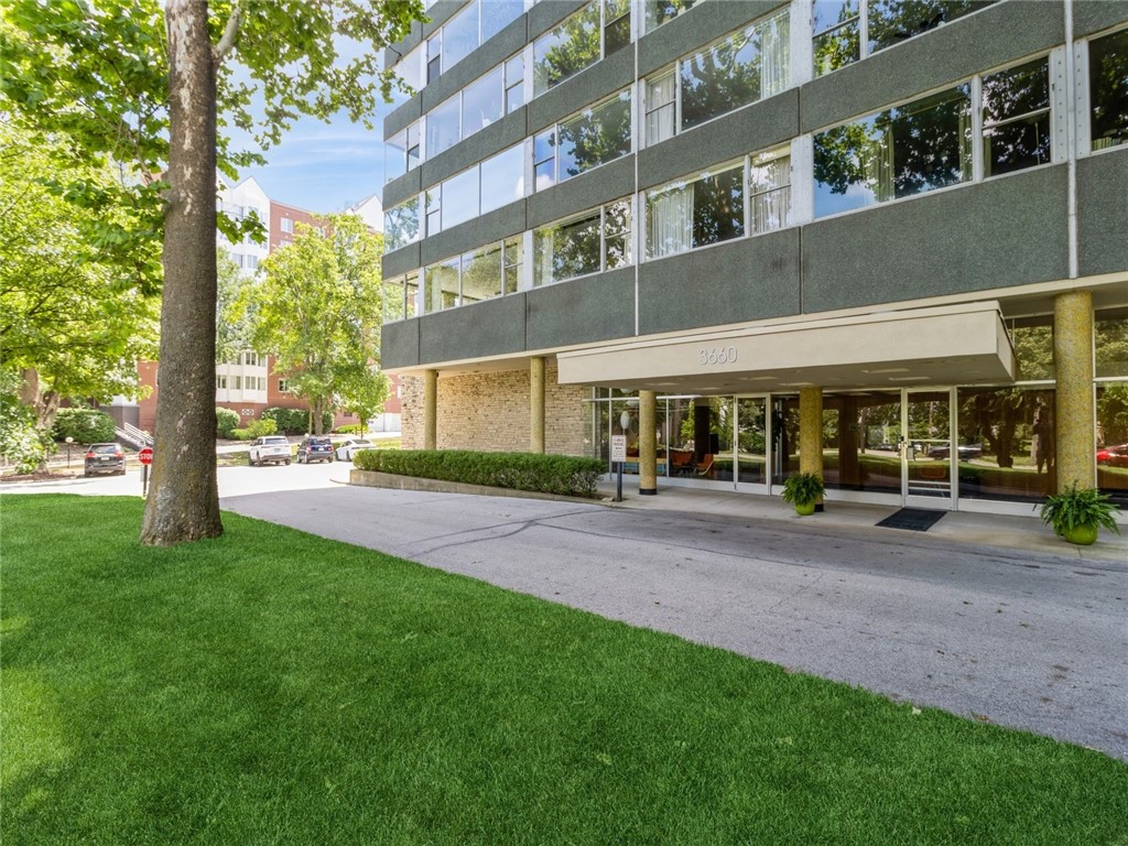 3660 Grand Avenue 1020