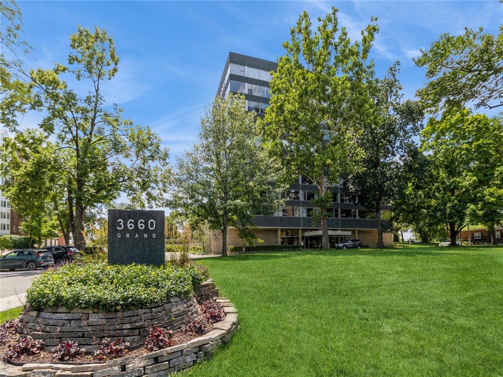 3660 Grand Avenue 1020