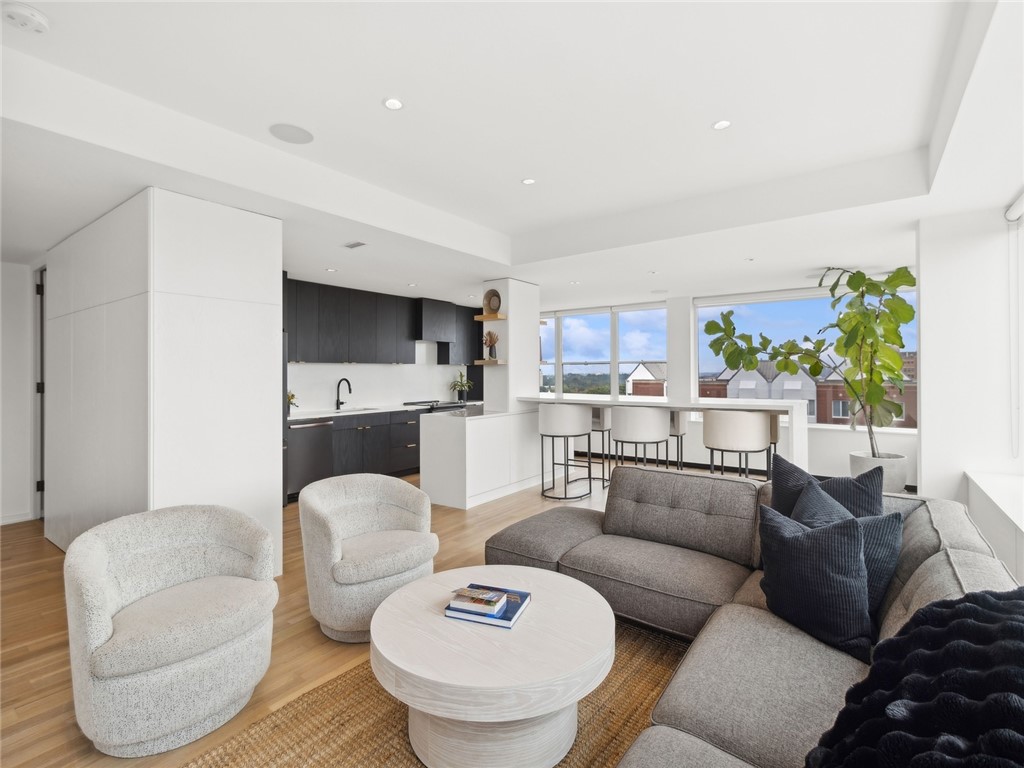 3660 Grand Avenue 1020