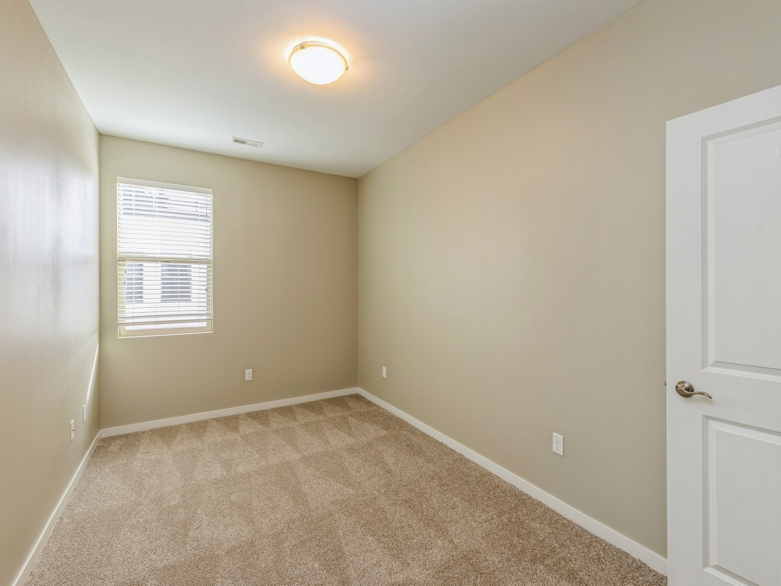 313 SW 7th Street 107