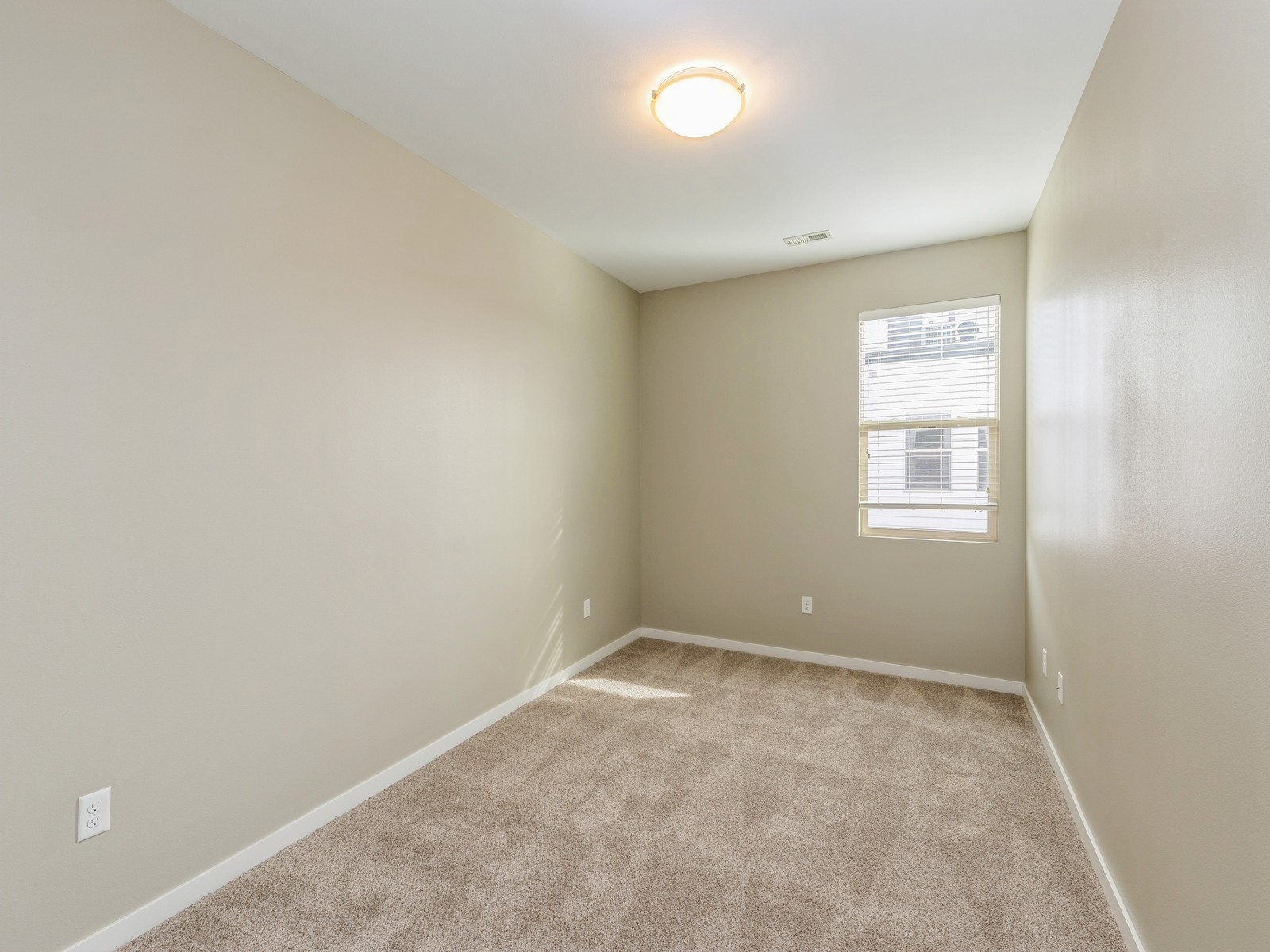 313 SW 7th Street 107