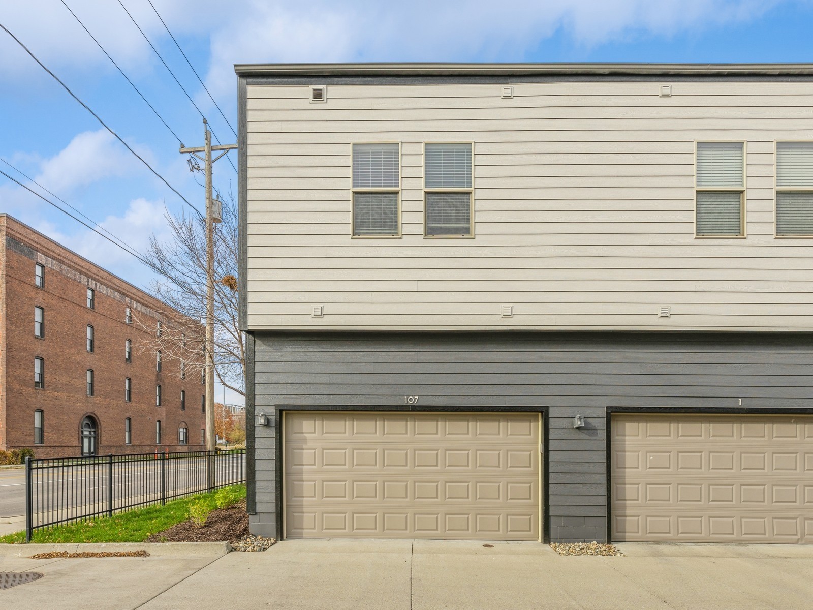 313 SW 7th Street 107