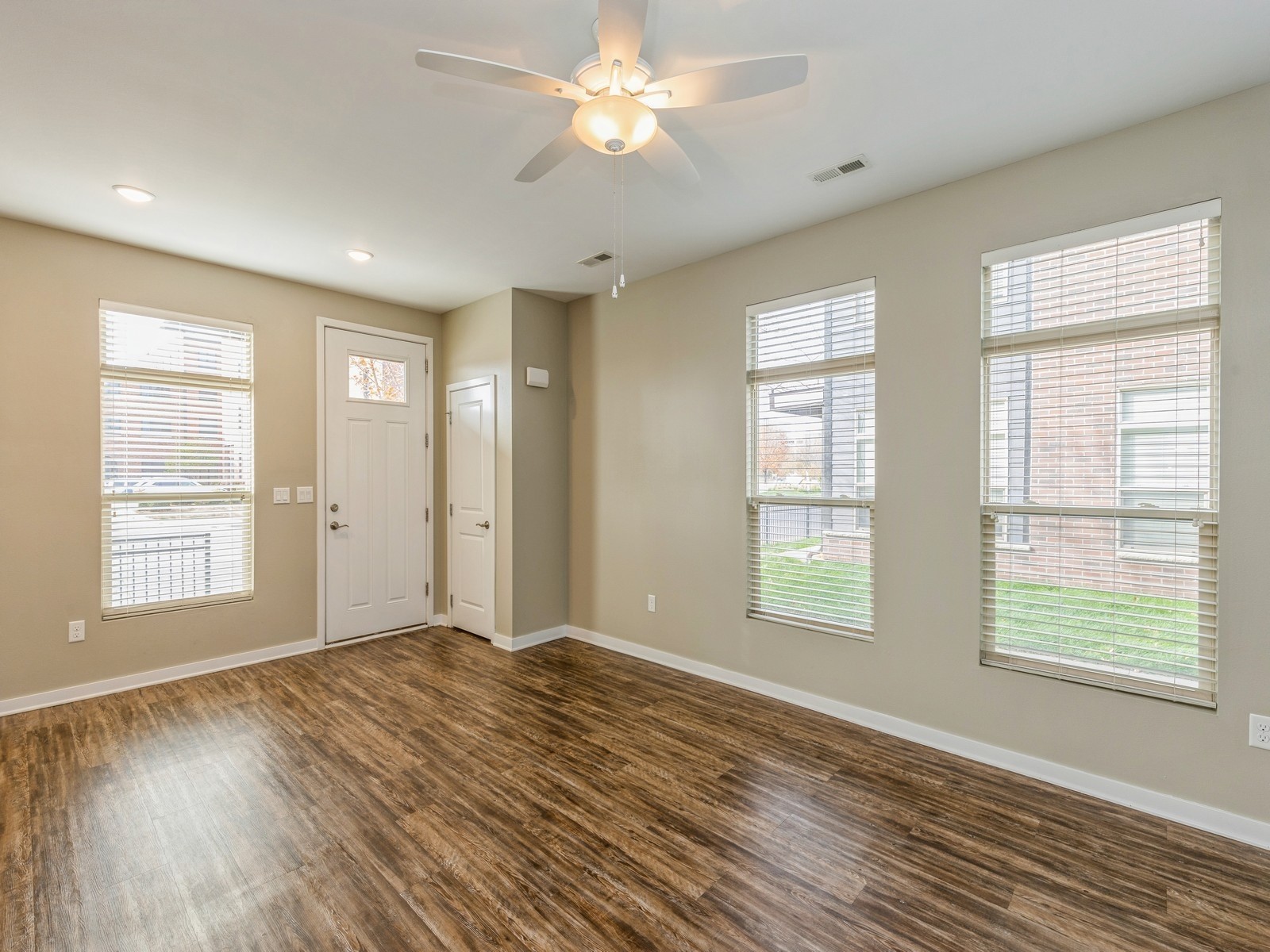 313 SW 7th Street 107