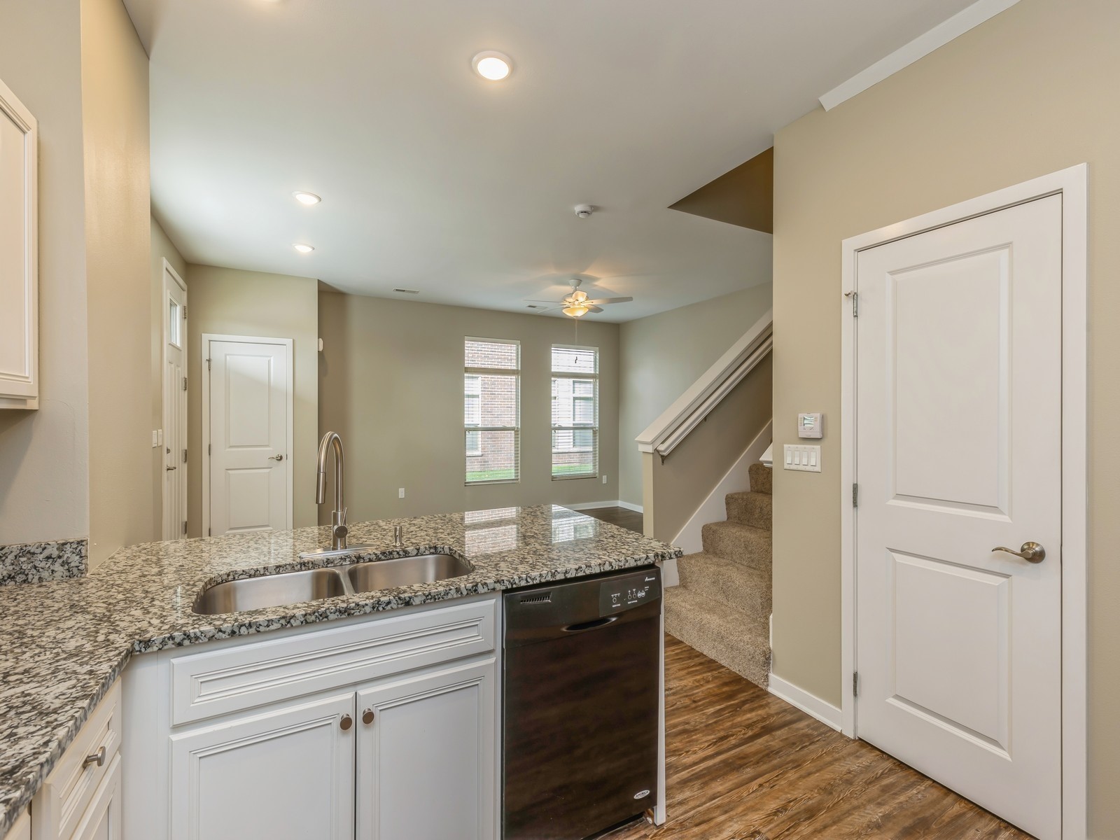 313 SW 7th Street 107