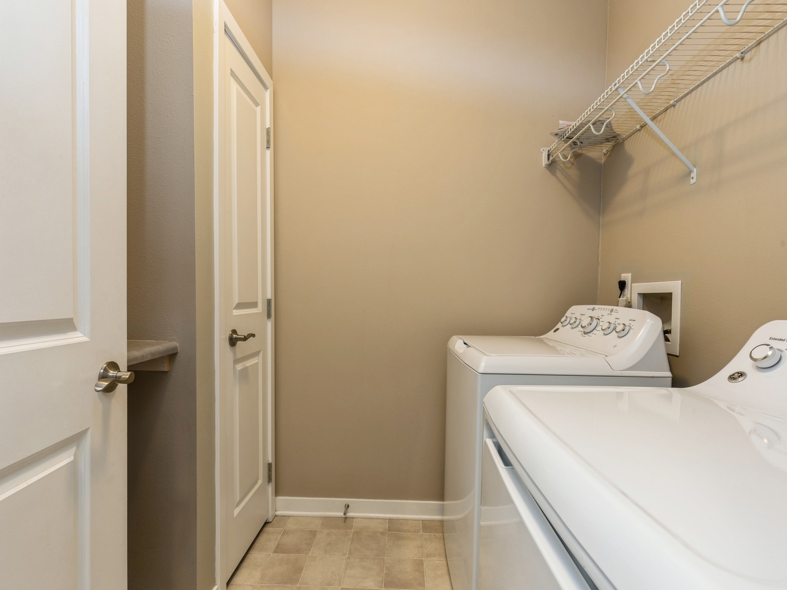 319 SW 7th Street 107