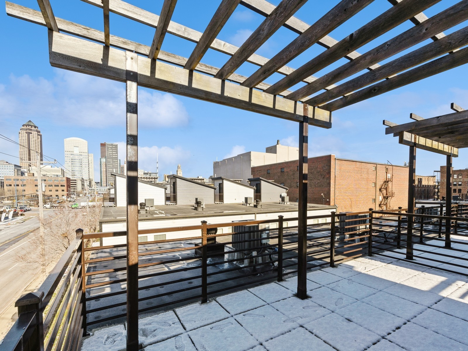 319 SW 7th Street 107