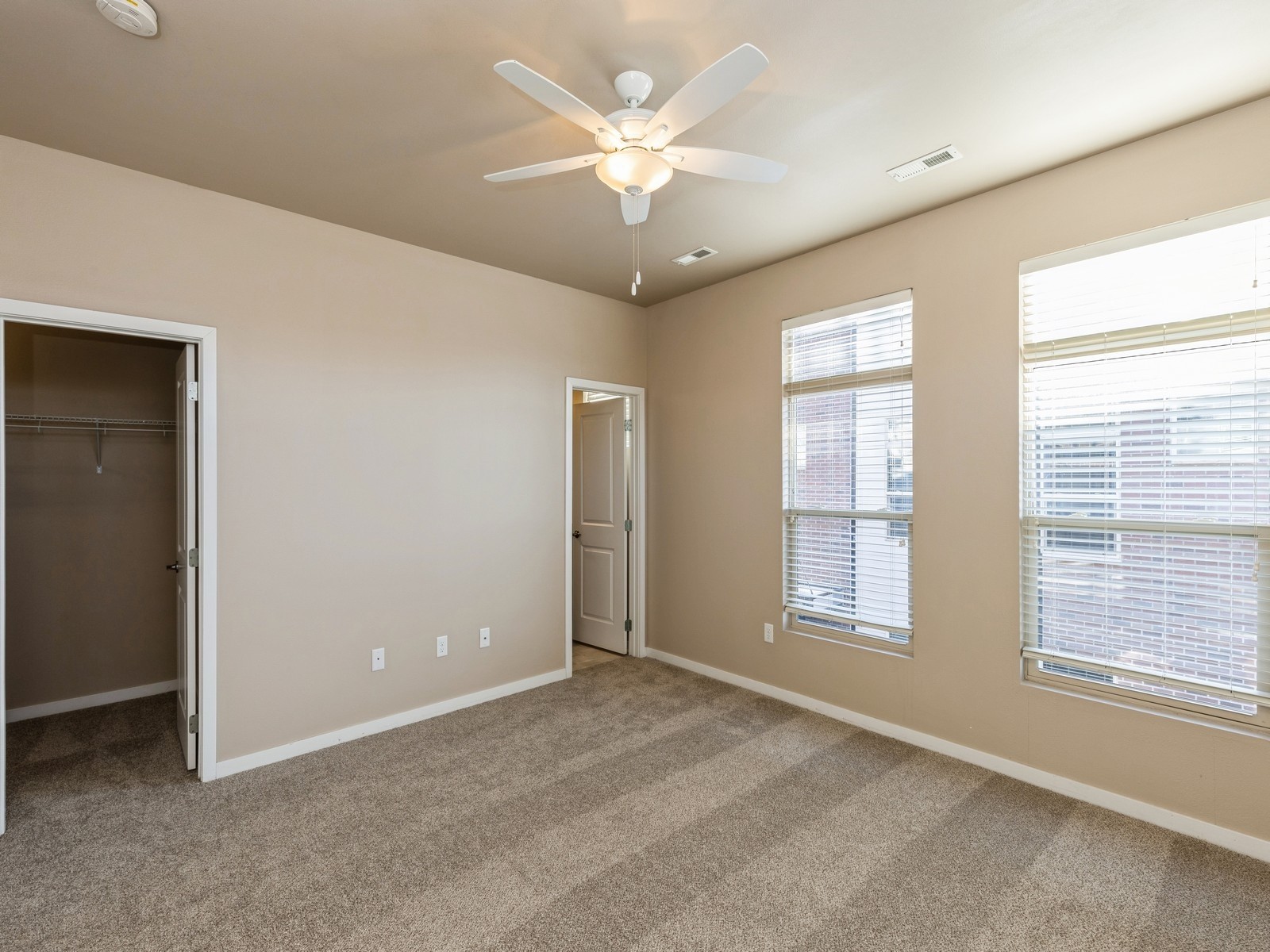319 SW 7th Street 107