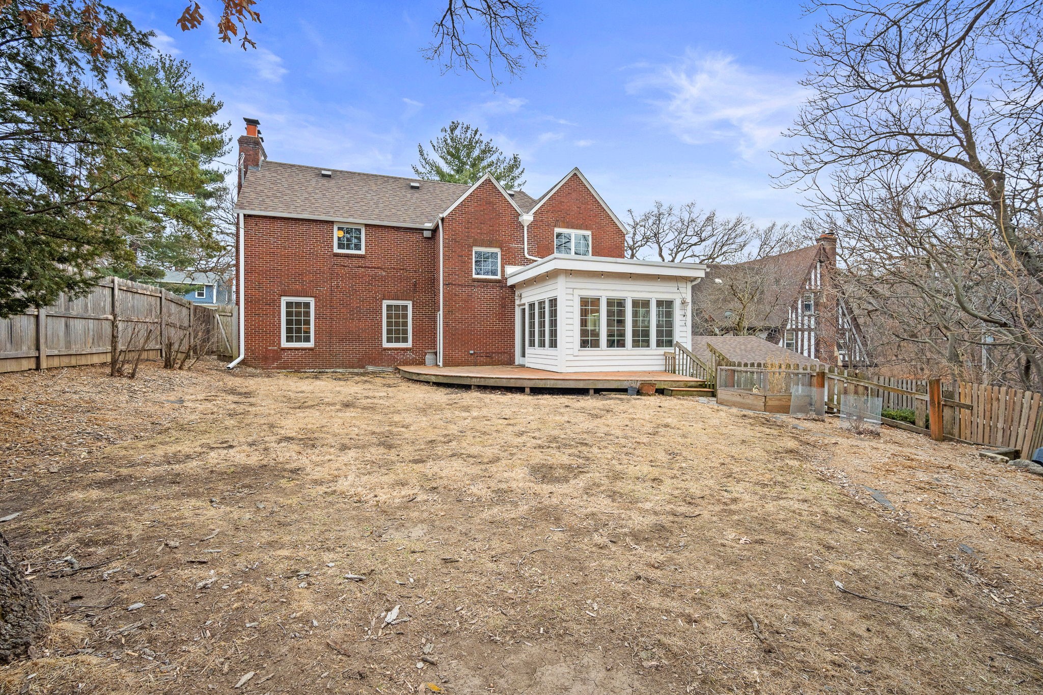 3833 Woods Drive
