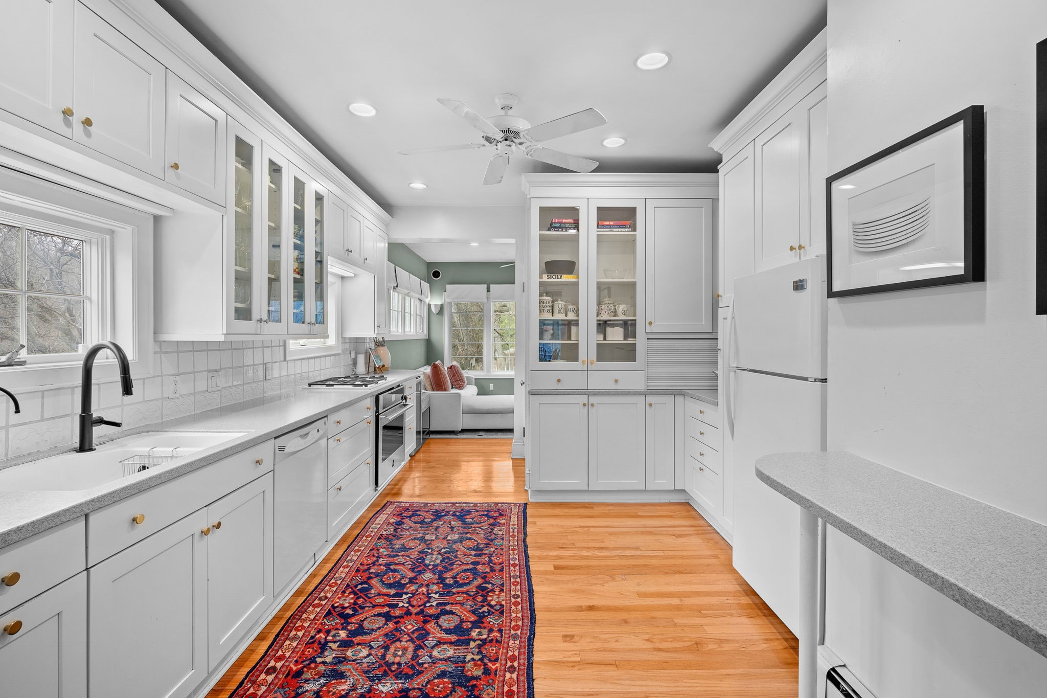 3833 Woods Drive