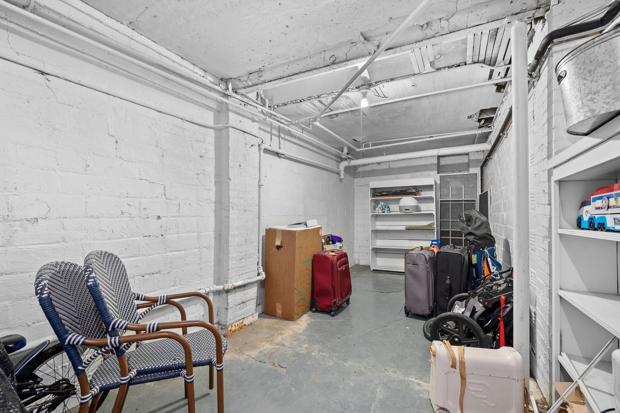 3833 Woods Drive