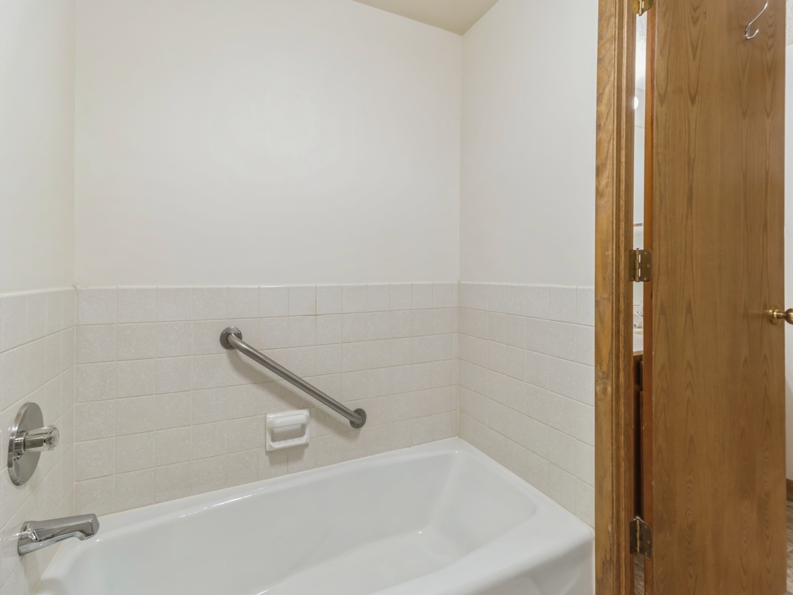 2880 Grand Avenue 107
