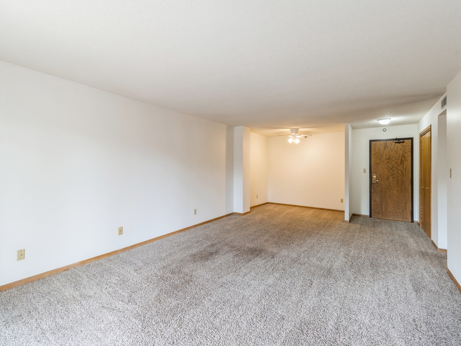 2880 Grand Avenue 107