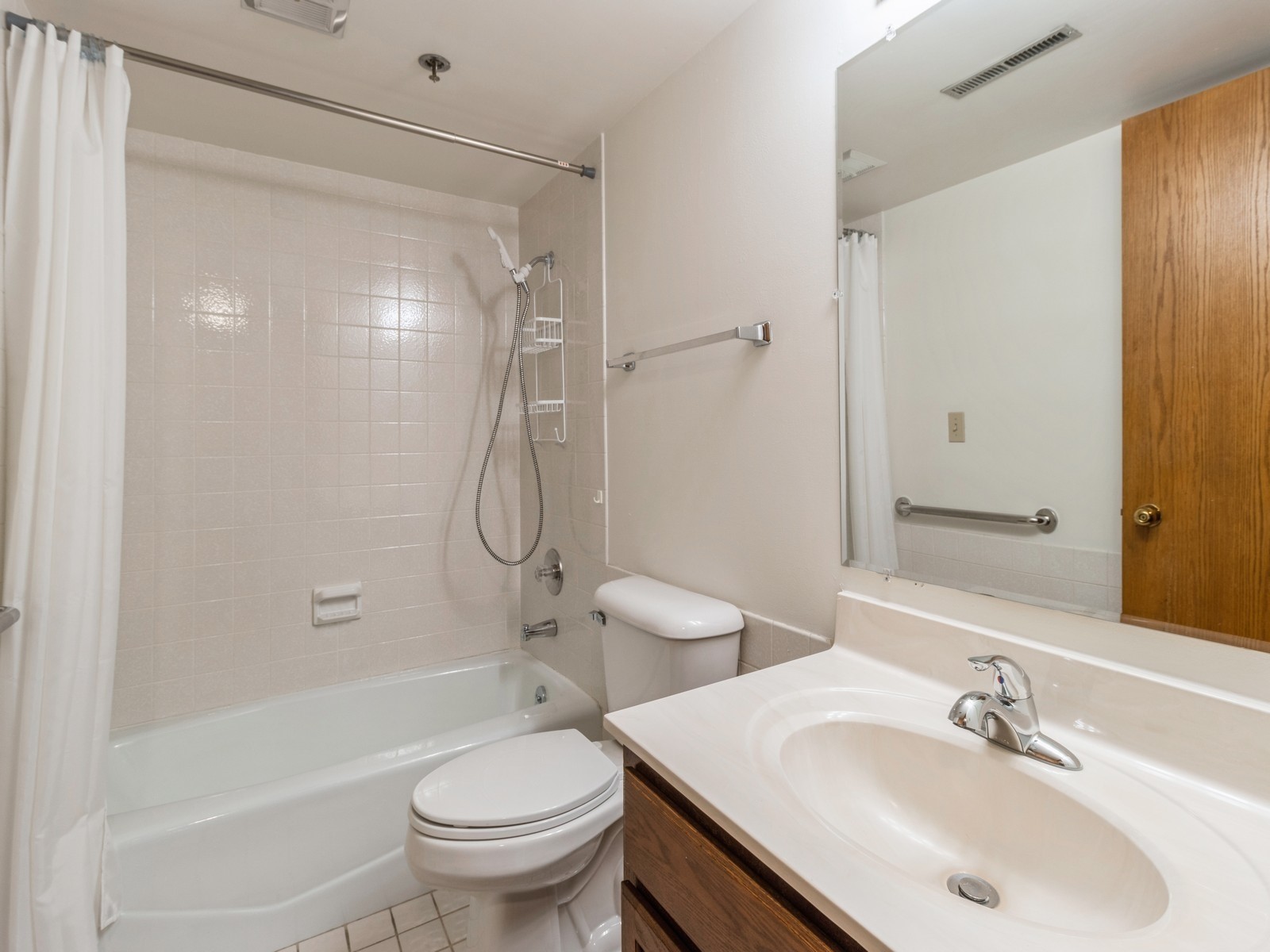 2880 Grand Avenue 107