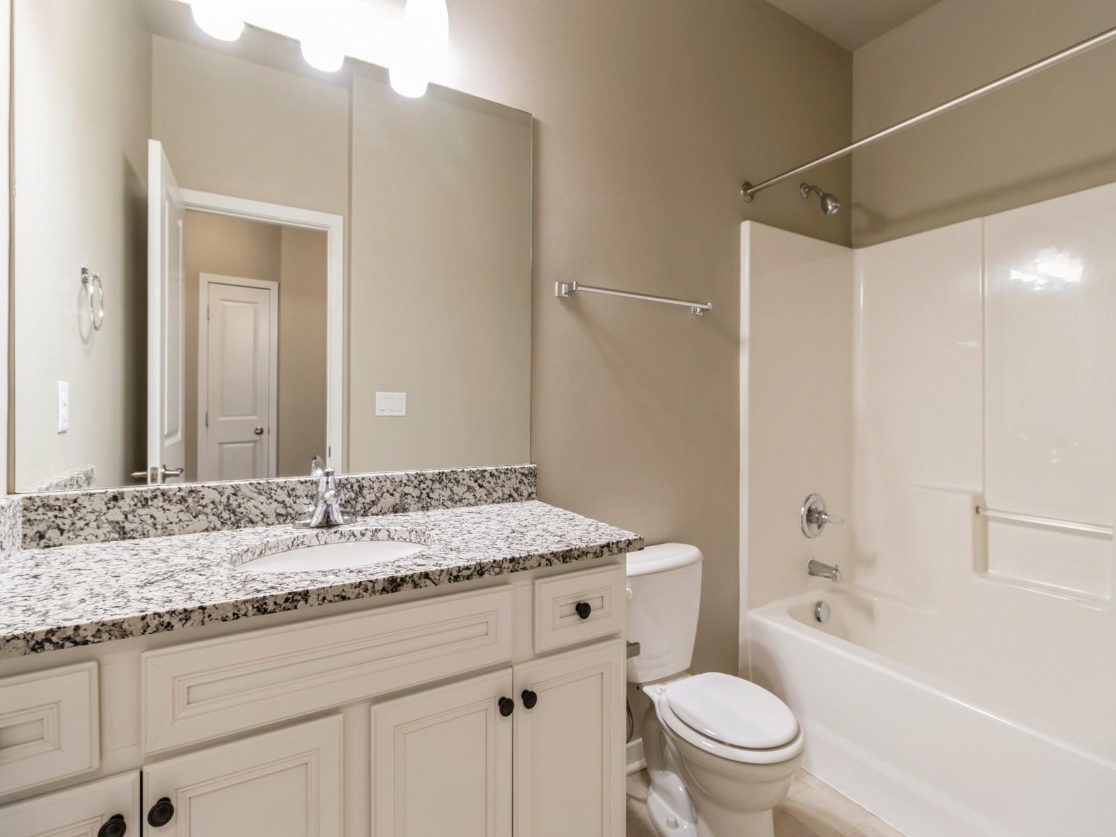 316 SW 6th Street 106