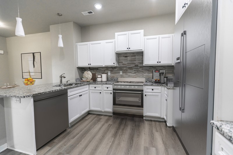 316 SW 6th Street 106