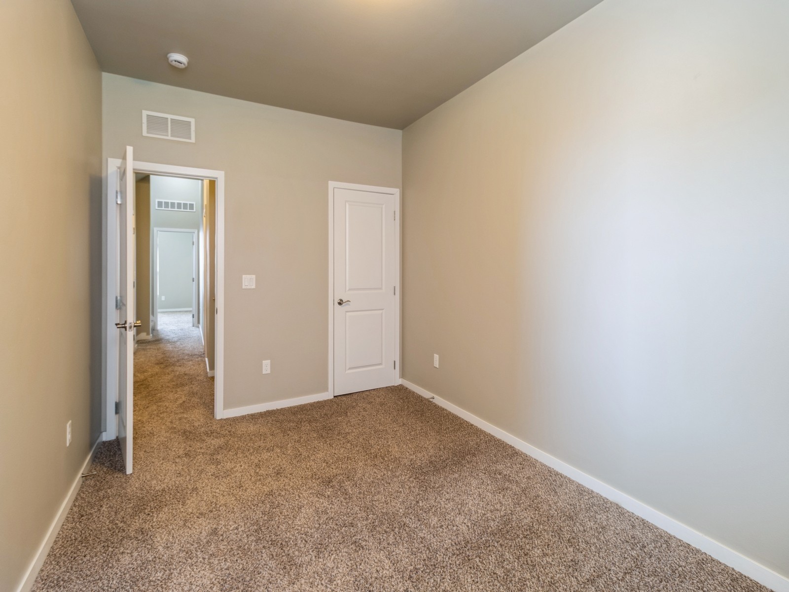 316 SW 6th Street 106